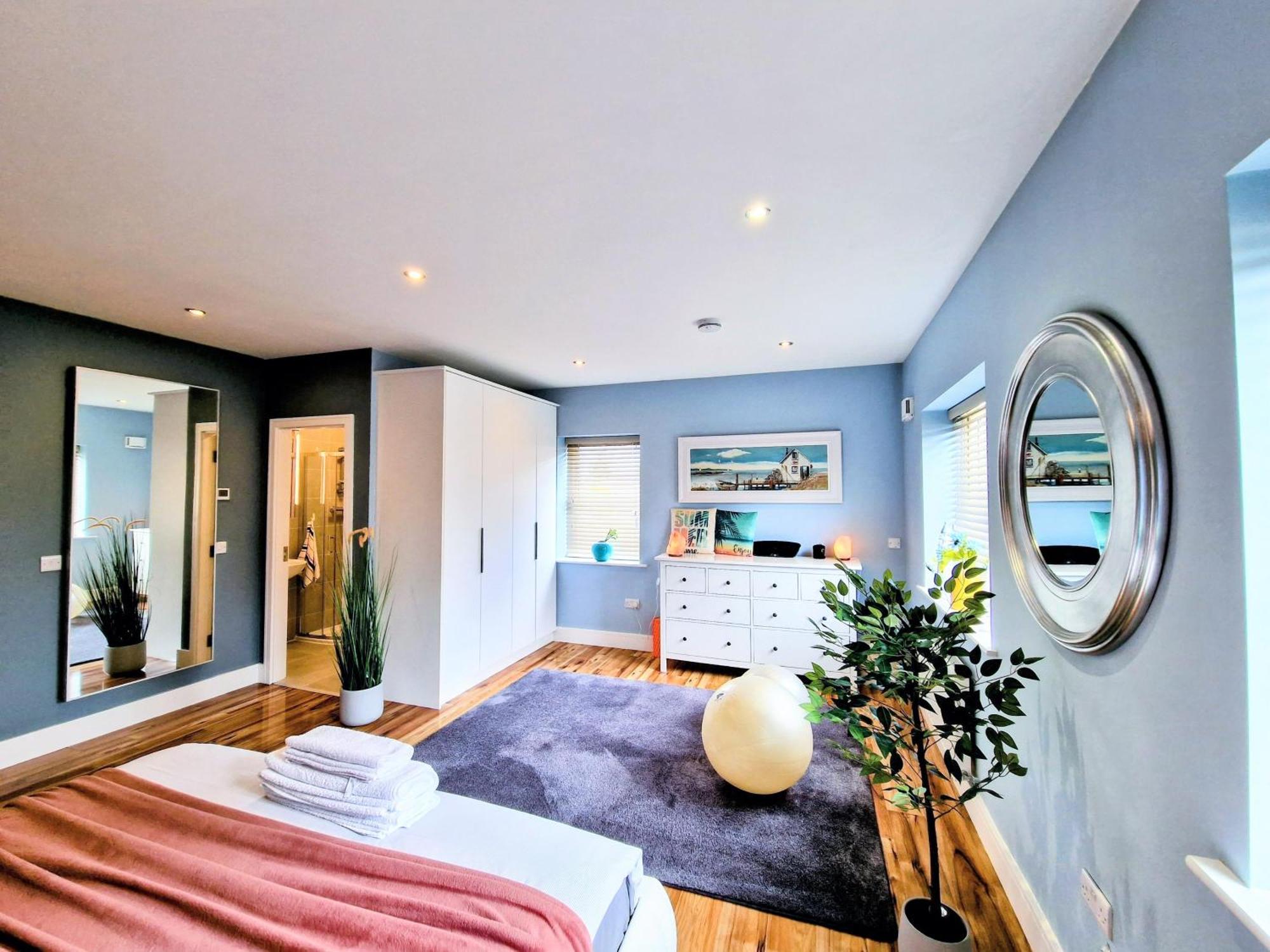 Master Bedroom With Ensuite Lucan Exterior foto