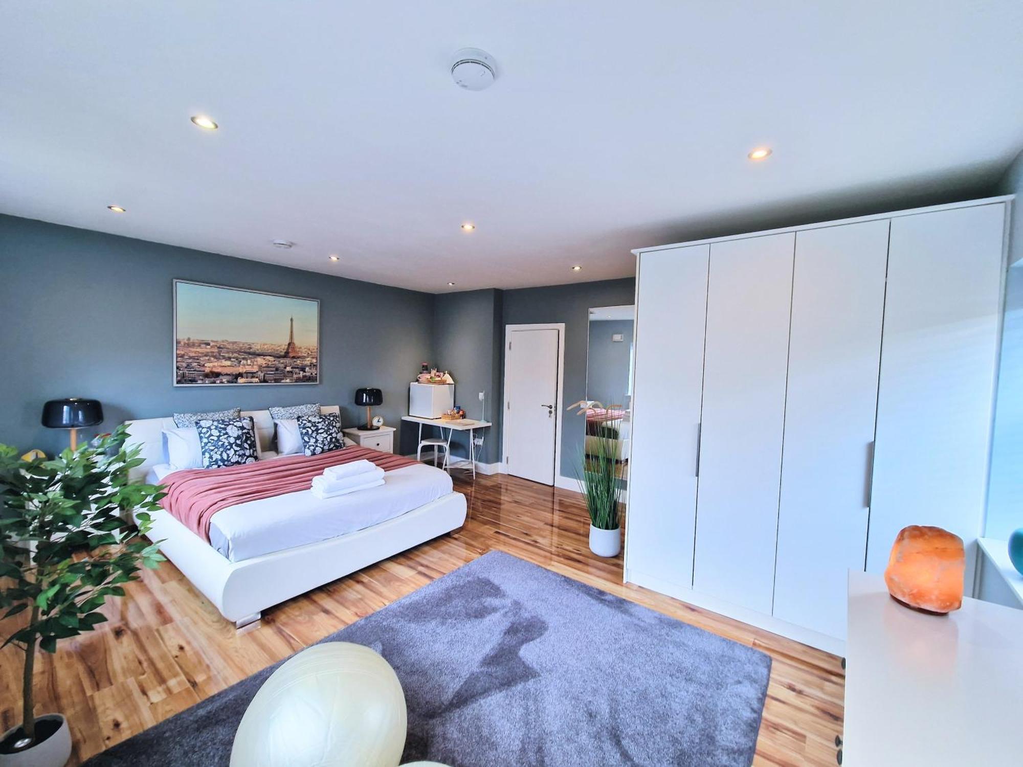 Master Bedroom With Ensuite Lucan Exterior foto